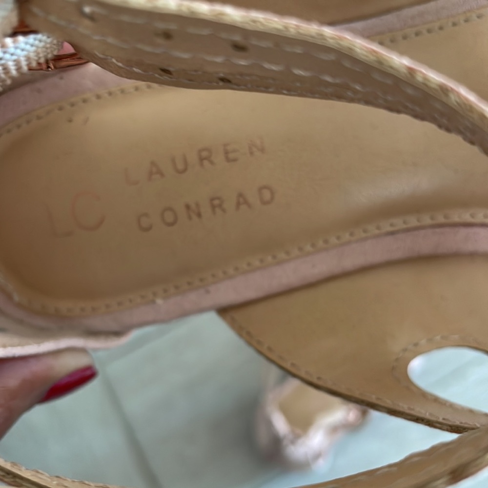 Shoes - Picture 4 of 4